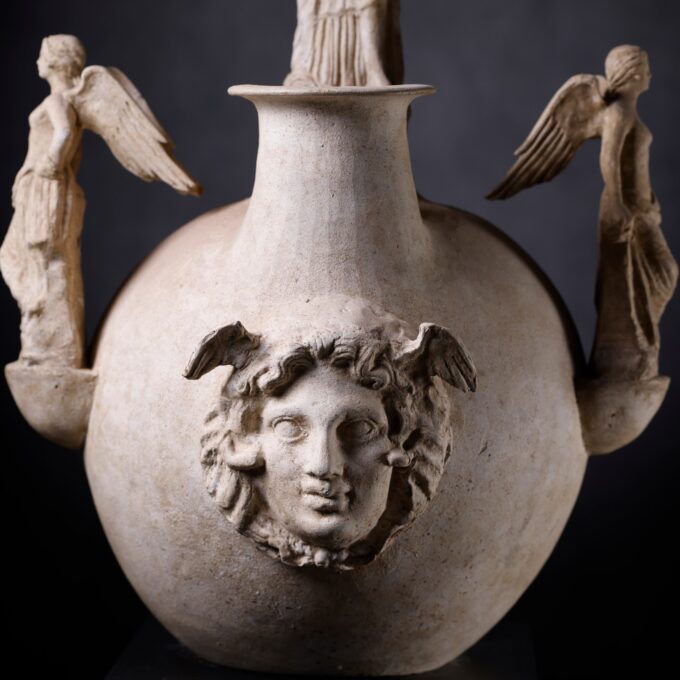 Askos de canosa con Figuras - Galería F. Cervera - G-010