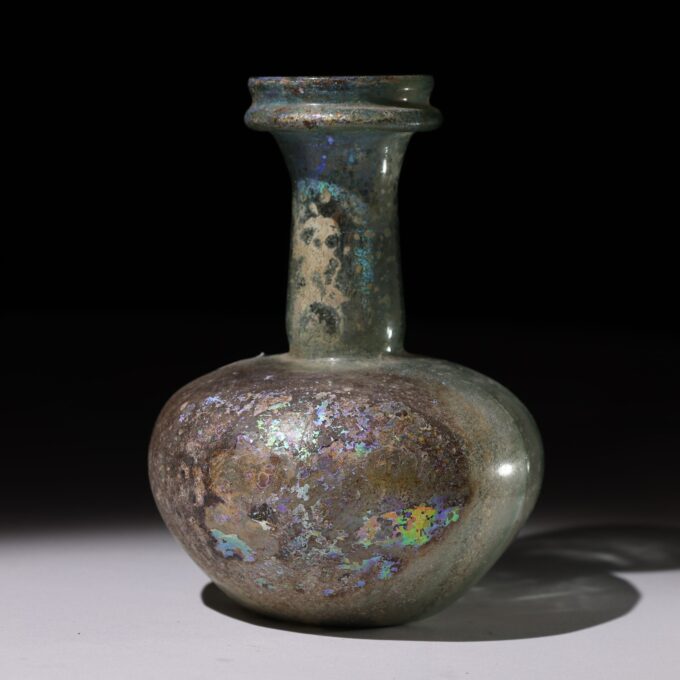 Botella en vidrio gallonada - Galería F. Cervera - R-480