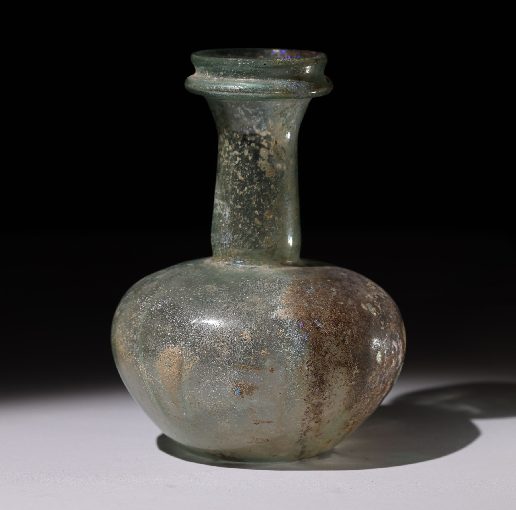 Botella en vidrio gallonada - Galería F. Cervera - R-480