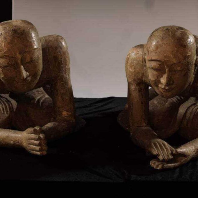 Conjunto de dos monjes de Birmania - Galería F. Cervera - AS-021