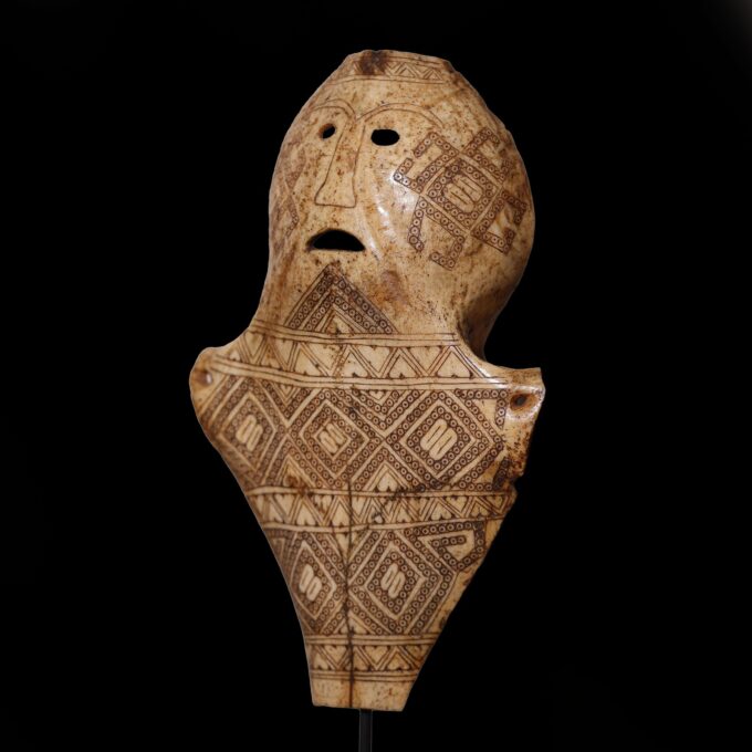Máscara ceremonial de cráneo de buey, pueblo ATONI, TIMOR OCCIDENTAL - Galería F. Cervera - OC-085