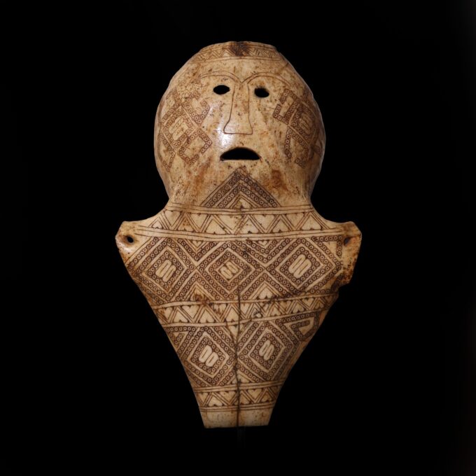 Máscara ceremonial de cráneo de buey, pueblo ATONI, TIMOR OCCIDENTAL - Galería F. Cervera - OC-085