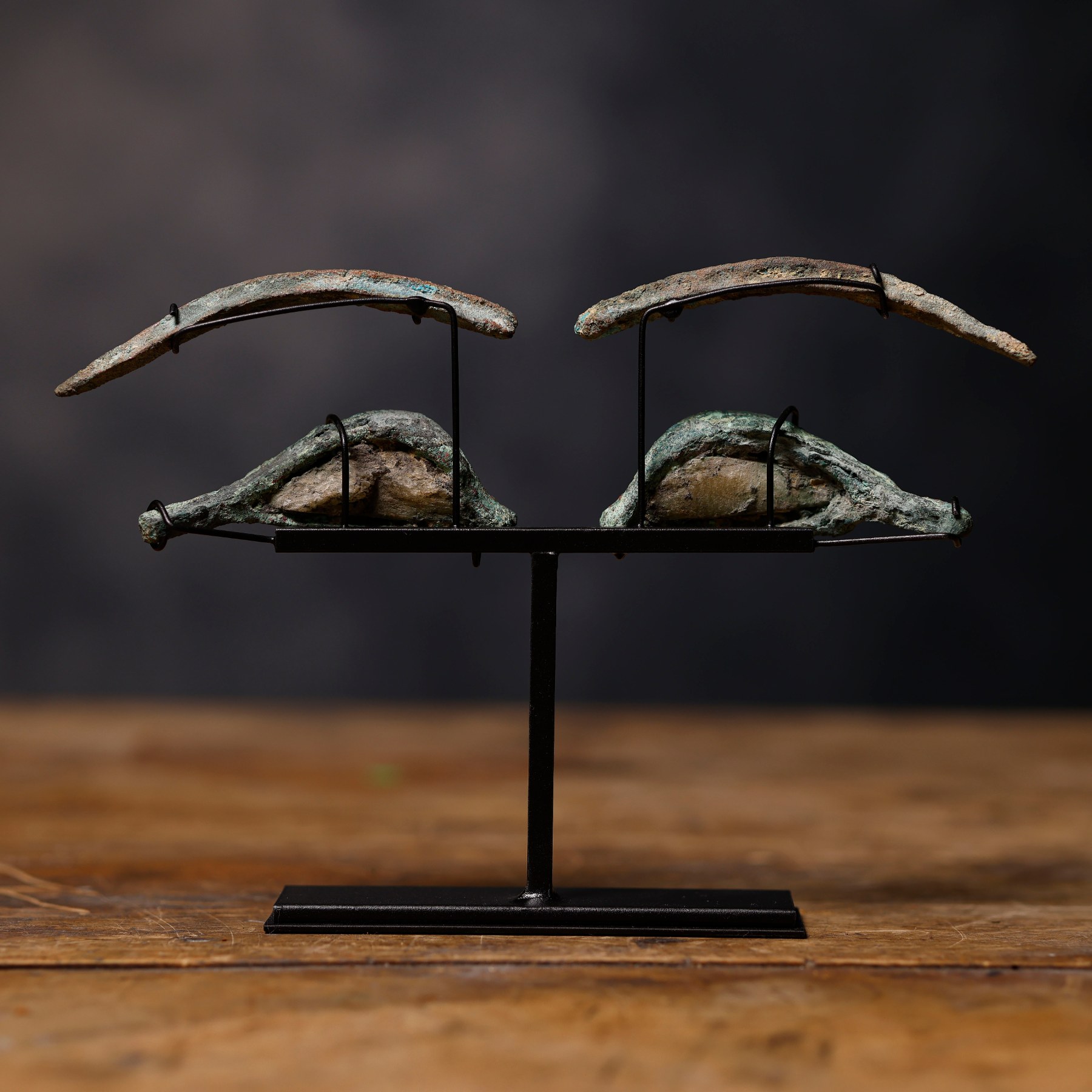 Ojos egipcios de sarcófago - Galería F. Cervera - E-1475