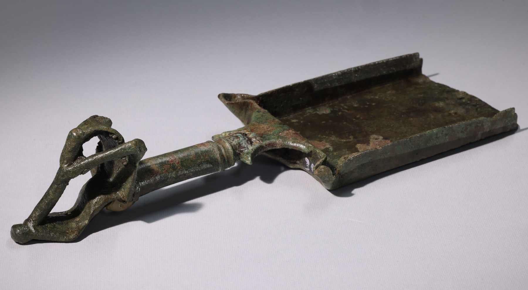 Pala romana para recoger incienso - Galería F. Cervera - R-475