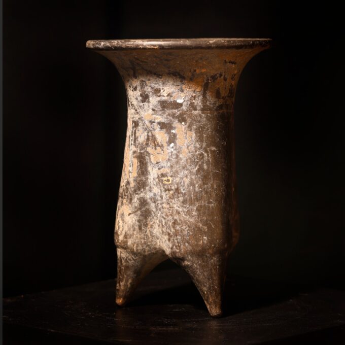 Vaso de ofrendas tripode Longshan - Galería F. Cervera - AS-045