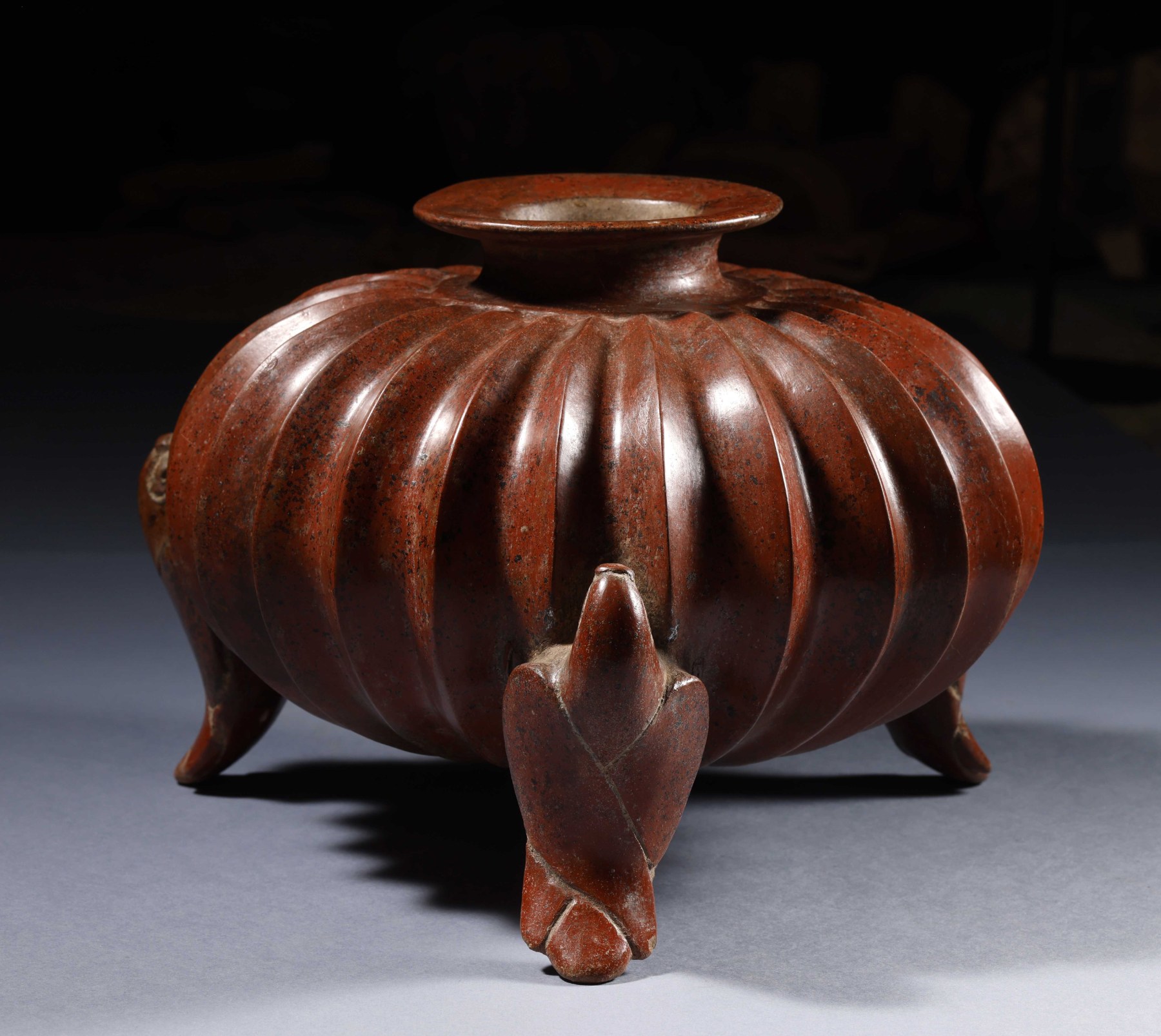 Vaso de terracota con aves - Galería F. Cervera - PC-295