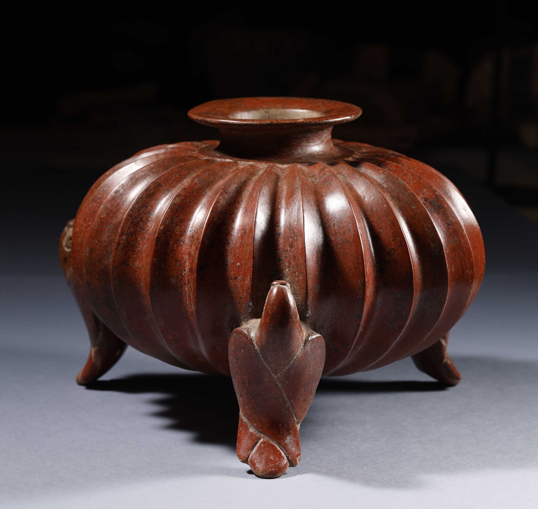 Vaso de terracota con aves - Galería F. Cervera - PC-295