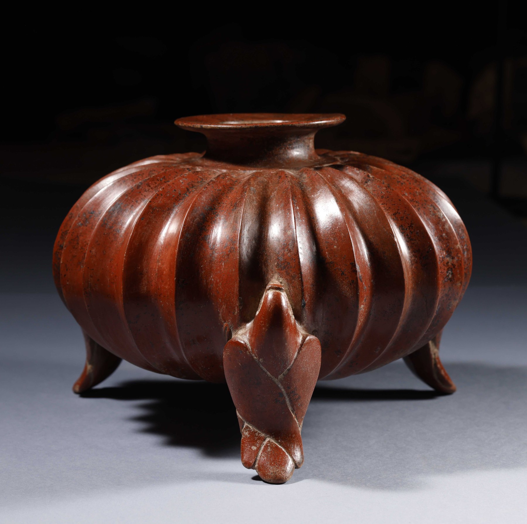 Vaso de terracota con aves - Galería F. Cervera - PC-295