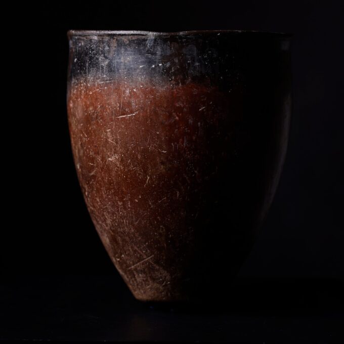 Vaso predinástico tipo Black Top - Galería F. Cervera - E-1268