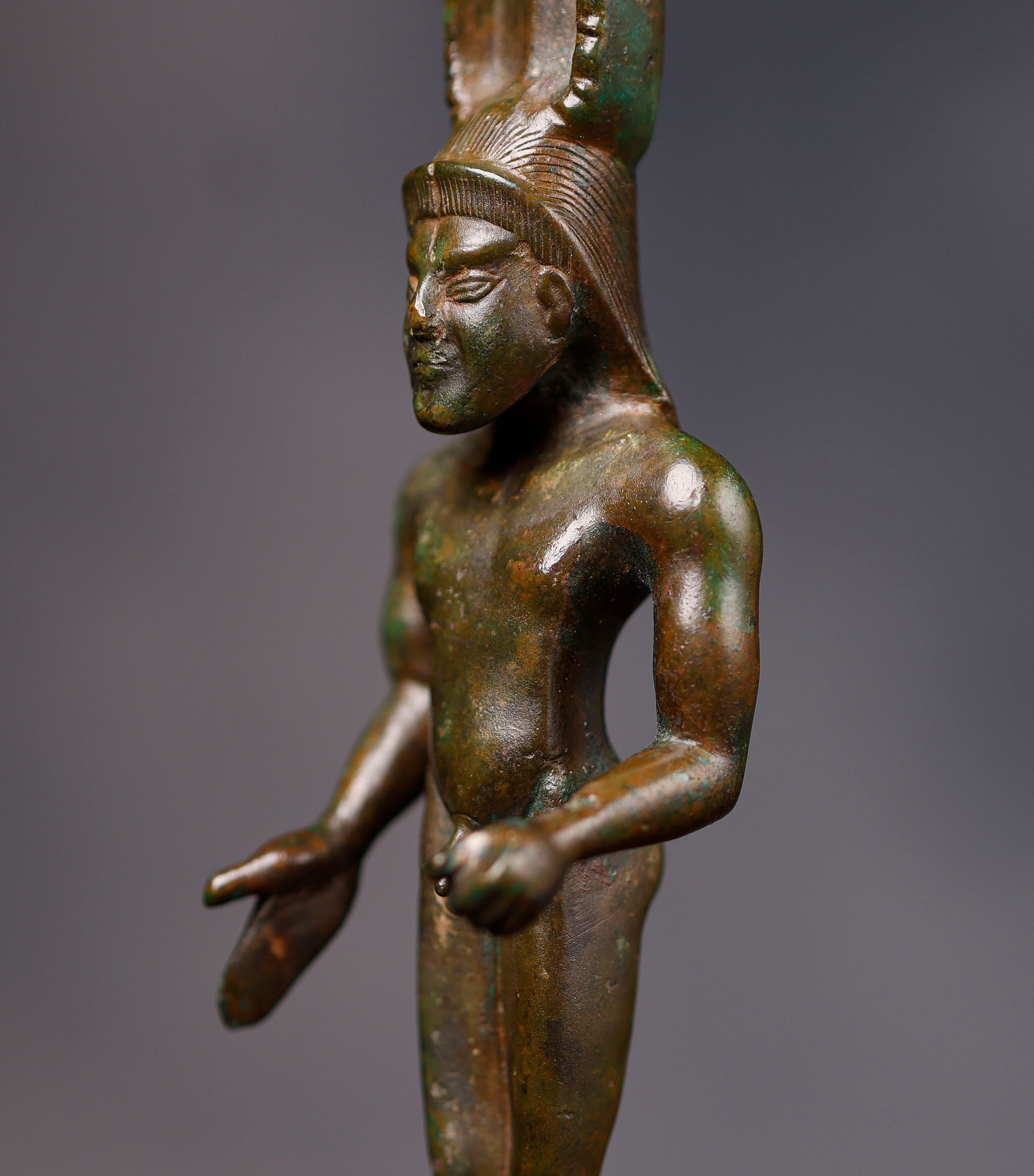 Asa de recipiente con Kouros y Cabeza de Íbice - Imagen 5