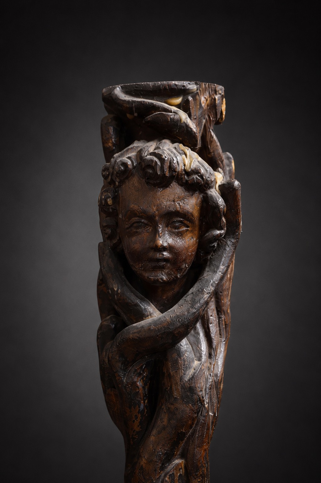 Tricerio de madera tallada con el Árbol del Conocimiento, España, siglos XVI–XVII – Galería F. Cervera - EU-333